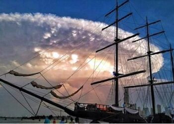 Nuvem parecida com nave alienígena de “Independence Day” assusta moradores da Colômbia