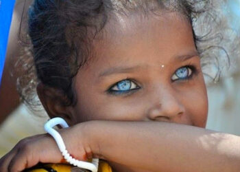 Quatro crianças com os olhos mais incríveis do mundo