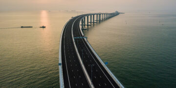 China inaugura a maior ponte marítima do mundo