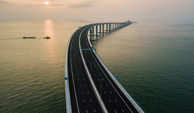 China inaugura a maior ponte marítima do mundo