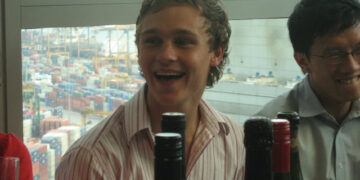 Jovem morre na Austrália 8 anos depois de comer lesma e ter o corpo paralisado