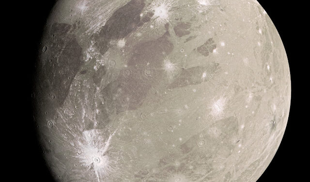 Hubble descobre primeira evidência de vapor de água em Ganimedes, lua de Júpiter